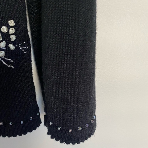 Stitches in Time Sweater Medium Black Embroidered Embellished Floral Cardigan - Picture 3 of 15